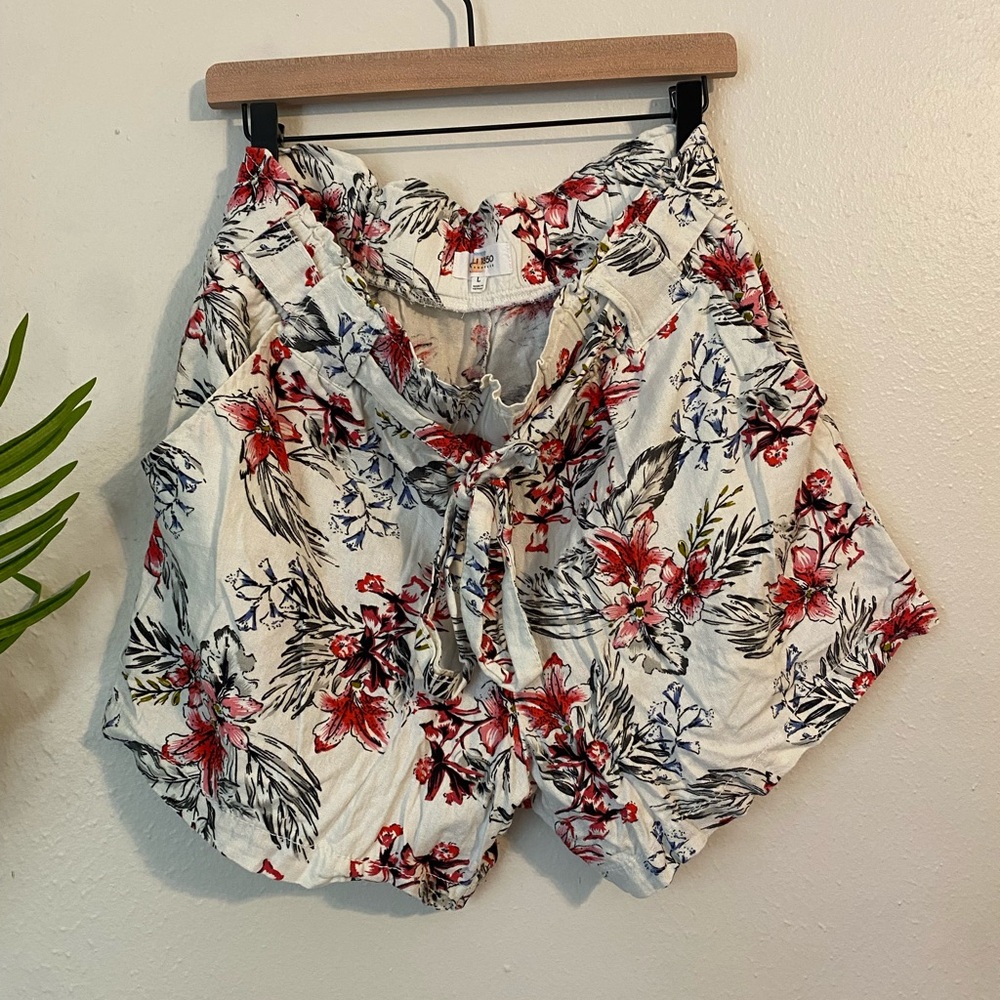 Floral Women's Bermuda Linen Shorts